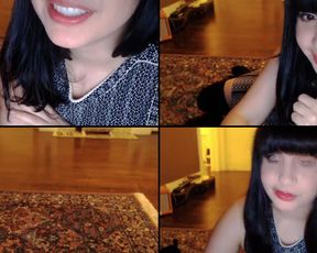 Eaia stretchin her pussy in cam recording 2017-04-13 082533
