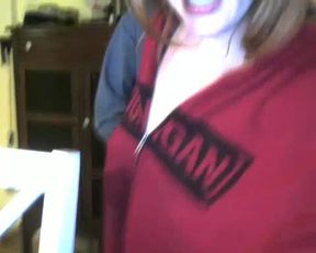 Kellyandjonas 04252016 2