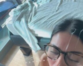 naomi lynn B/G with facil cumshot