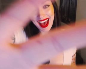 Laila Love BossyJOI