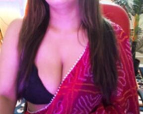 apsara_77 showing her ass