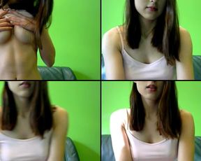 MissKissx tickles her tight snapper in free cam recording 2017-07-03_202510