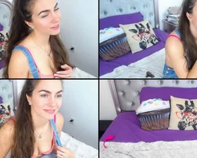 Chroniclove getting her wet in cam recording 2017-08-30_035908