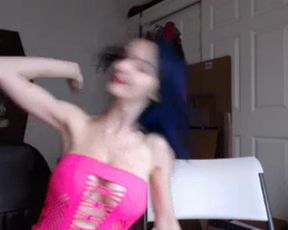 Leeloo Pretty in Pink