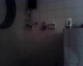 Espiando a Paola En la Ducha