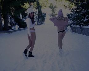 CarolineMayer - Fun in the snow