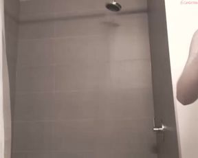 LilLexi Shower