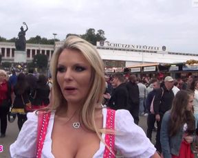 Aische Pervers Pornocasting Auf Dem Oktoberfest in private premium video