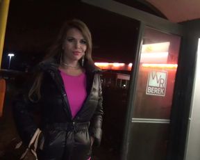 Aische Pervers Krass Vom Fremden An Der Bushaltestelle Gefickt 22.01.15 in private premium video