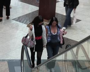 Aische Pervers Anal Creampie Beim Shopping in private premium video