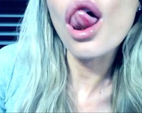 Kerri King Lip  Tongue Fetish in private premium video