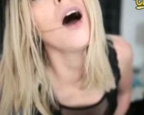 Shy_jane blonde orgasm