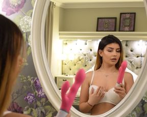 alessia mon pussy pleasingnorahotel room full hd