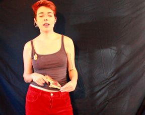 Punkbibibi - Naughty Bajoran Plays with Herself