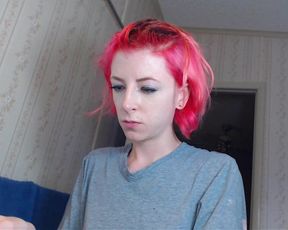 SchuylarWitch - hair dyeing pink to red