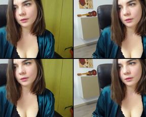 AnaGee start off rubbing her big clit in free cam recording 2018-09-14_172627