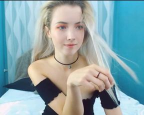 SPBMONROE LisaT@lented > Who can undress her?