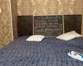 britanny_b licking pussy