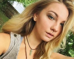 lilyivy 21