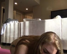 Amberlynnn_naked yoga girl