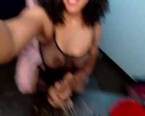EdoraMarie footjob show