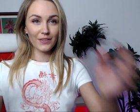 _supermodel+stripping+and+masturbating