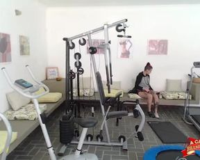 _confira+mila+spook+sensualizando+na+academia
