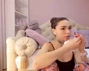 hollyextra 2020-02-05 4