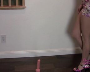 AspenRae - Ddue, wheres my dildo?