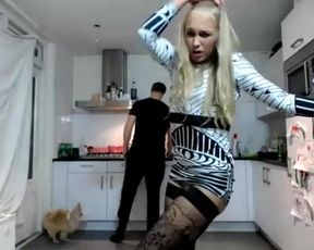 Siswet19 - Teasing Neighbour