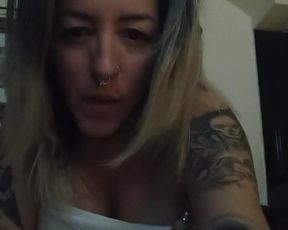 Vampora19777 webcam show 2020-03-05_10-06-03_228