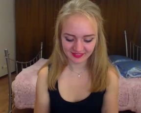 frreebird playin wit her pus in private premium video 2016-09-11