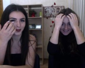 Mikaroushe and her friend showing their asses