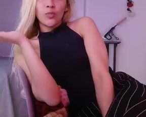 Tokyoparis webcam show 2020-07-06 20-02-44 263