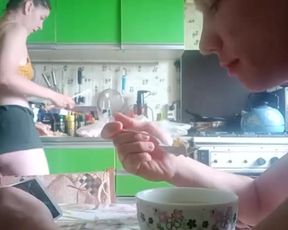 Piisia webcam show 2020-08-06 13-07-04 020