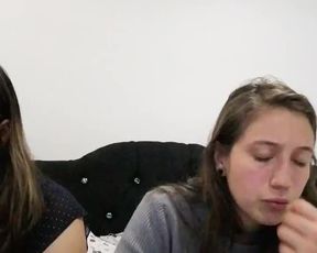 algodondeazucar webcam show 2020-08-05 02-46-10 760