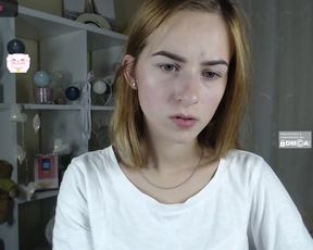 -Molly-Mae- cam show 2020-09-24 09-59-39 403