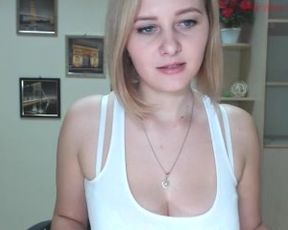 Al3ksis_T3xas has boobs