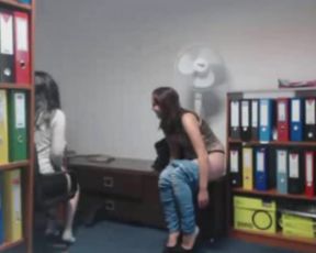 Afrodita_Hot Flashing At Work 2014.09.03