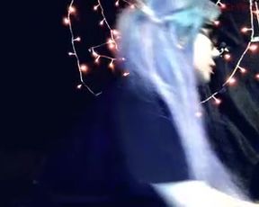 bl00djunkie 04.04.2015 Goth Girl With Huge Dildo